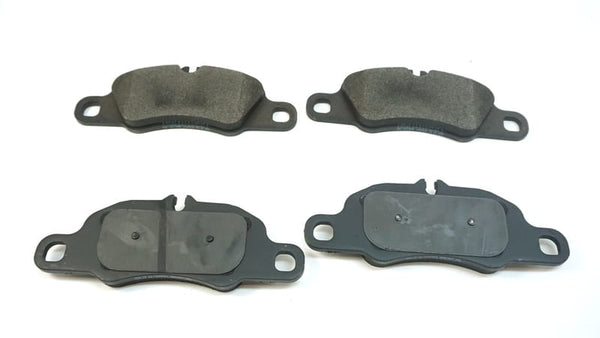 Centric Posi-Quiet Semi-Metallic Brake Pads w/Hardware - Front